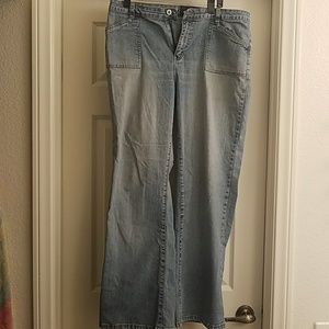 women's jeans light wash
